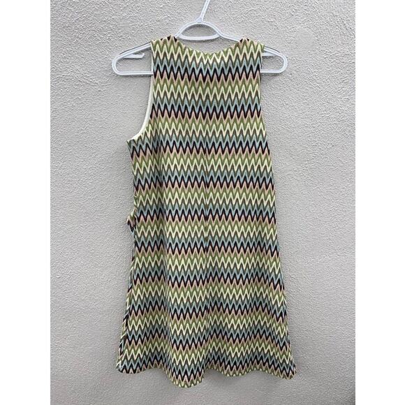 Juniors Candies Dress Size Medium Multicolor Chevron Ruffle Sleeveless - Picture 9 of 13